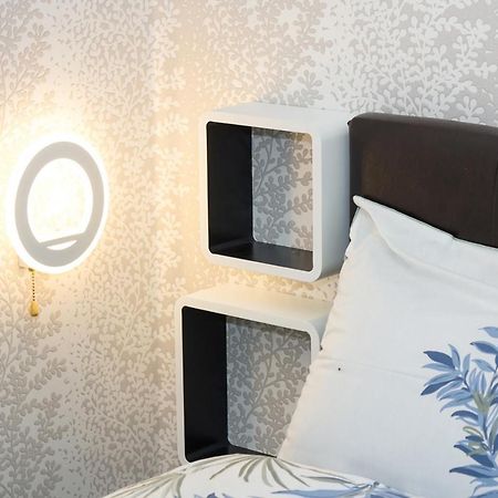 Acrylic & Pastel Apartments Варна Екстериор снимка