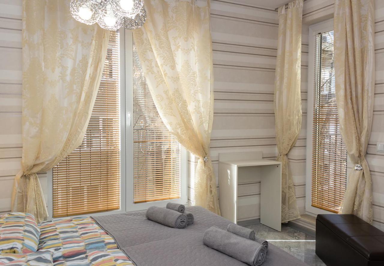 Acrylic & Pastel Apartments Варна Екстериор снимка