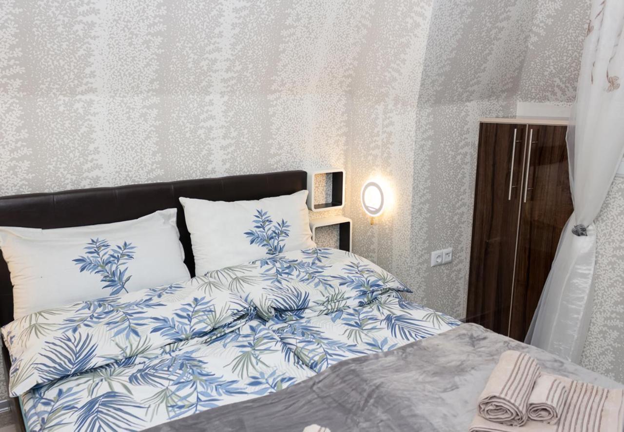 Acrylic & Pastel Apartments Варна Екстериор снимка
