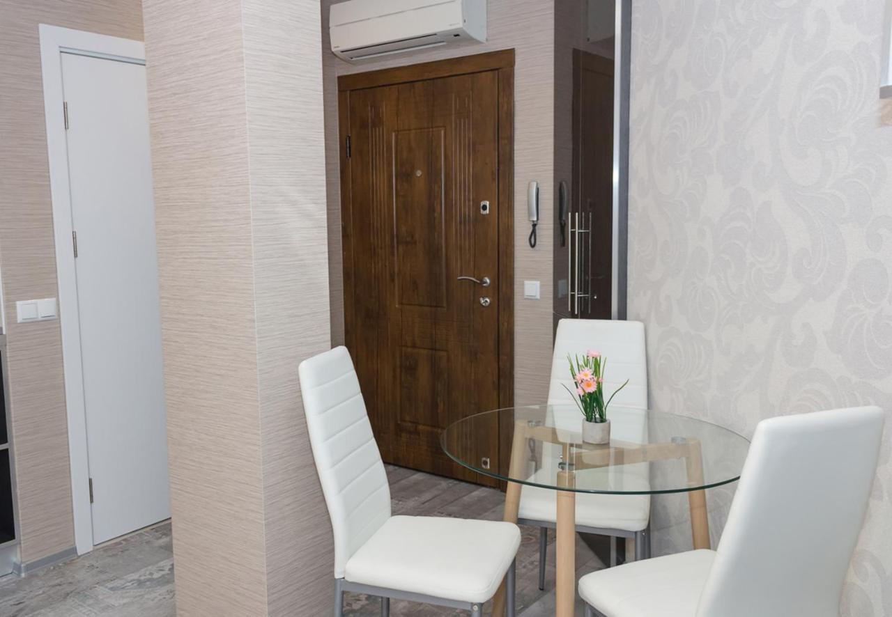 Acrylic & Pastel Apartments Варна Екстериор снимка