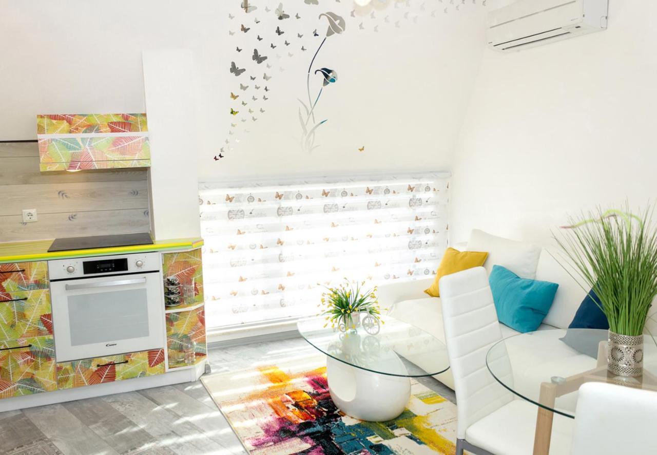 Acrylic & Pastel Apartments Варна Екстериор снимка